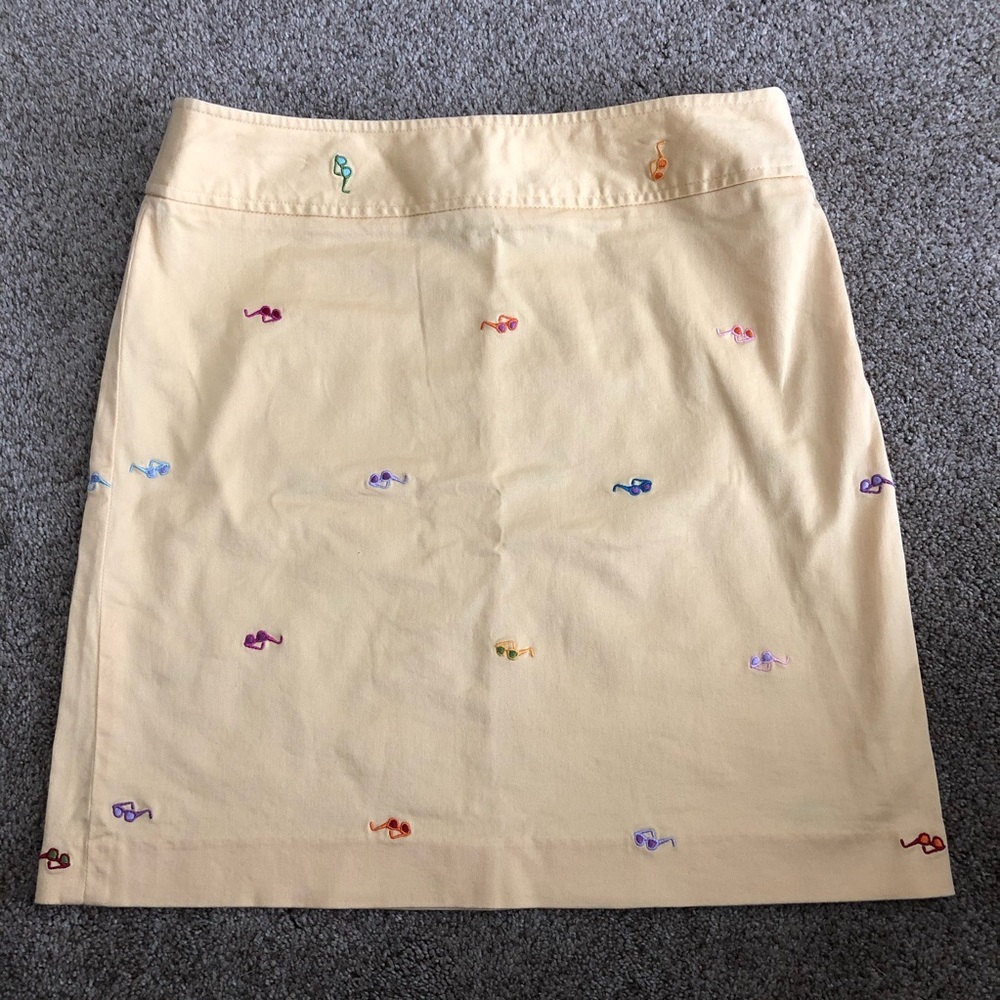 Rafaella yellow sunglasses mini skirt